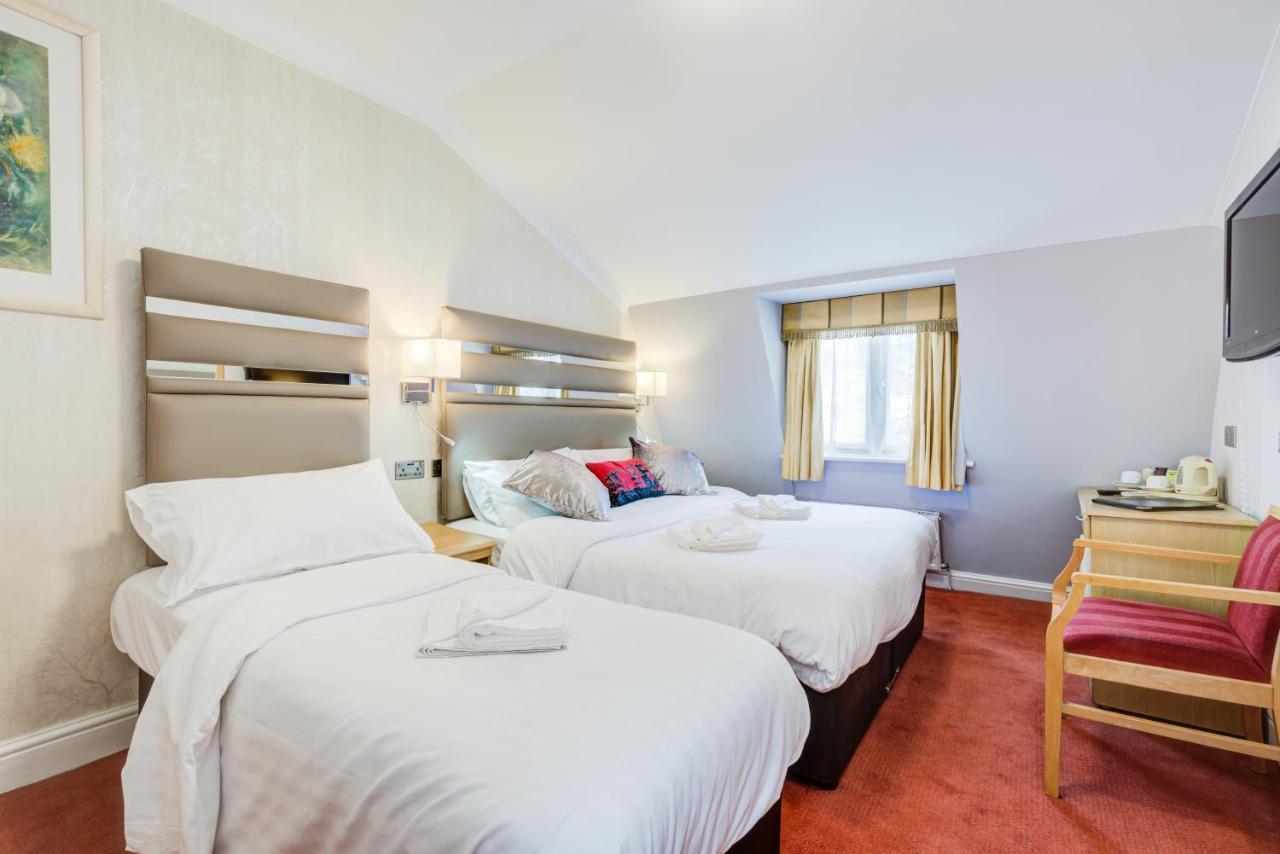 Kingswaypark Hotel At Park Avenue Londres Extérieur photo
