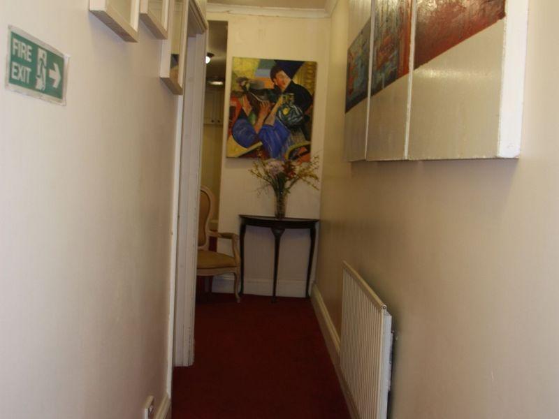 Kingswaypark Hotel At Park Avenue Londres Extérieur photo