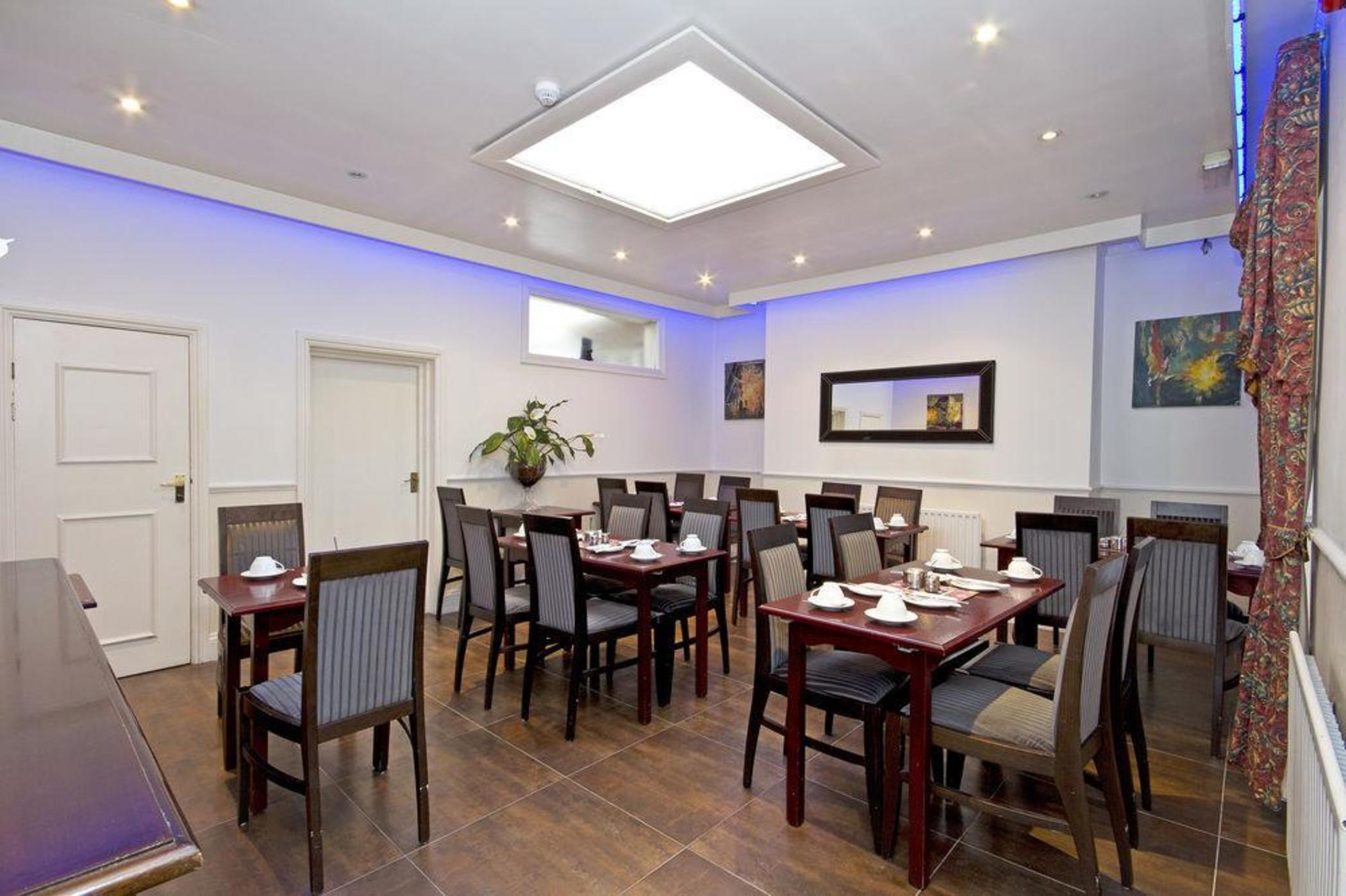 Kingswaypark Hotel At Park Avenue Londres Extérieur photo